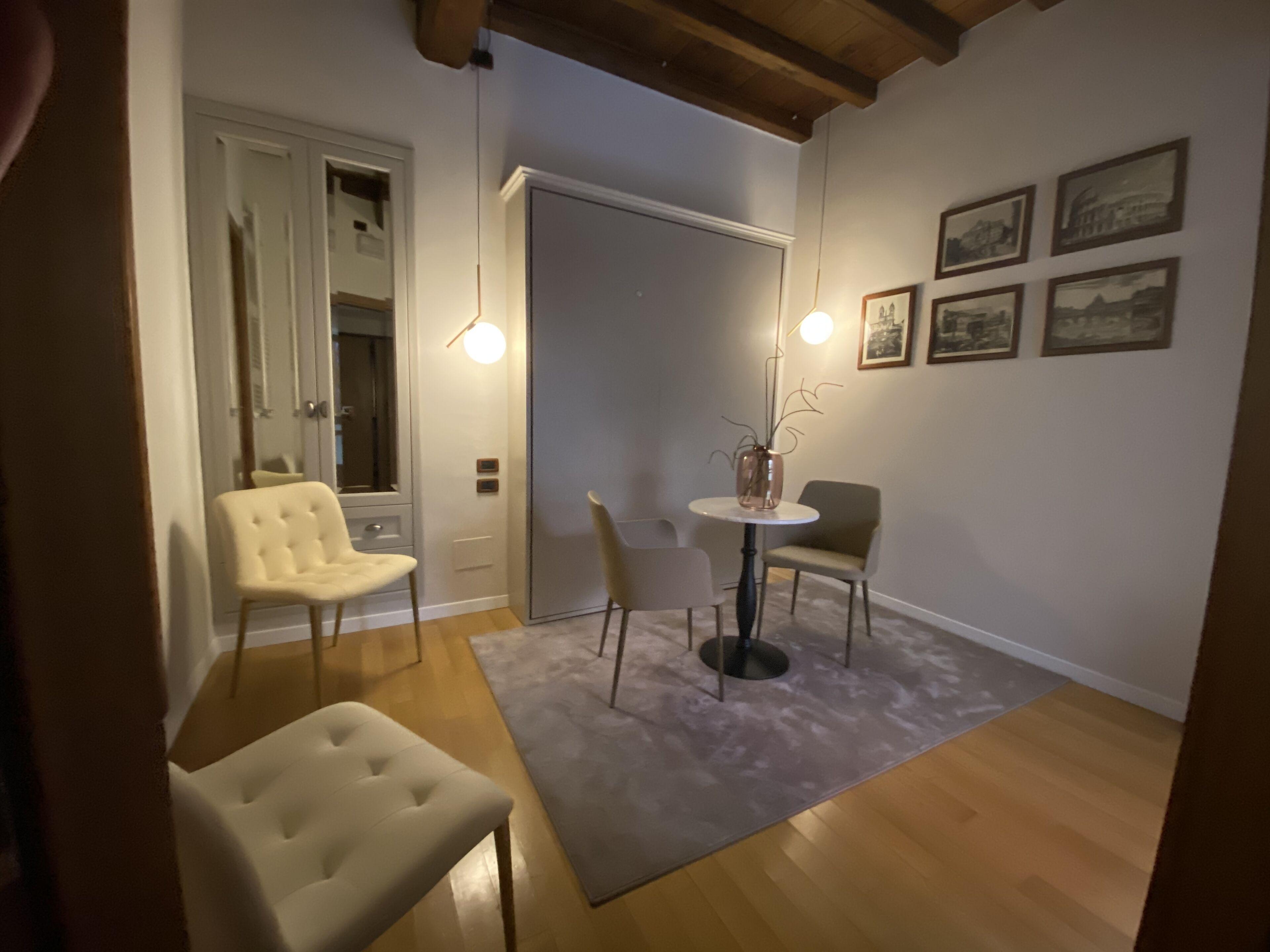 Condotti Rooms, Rome